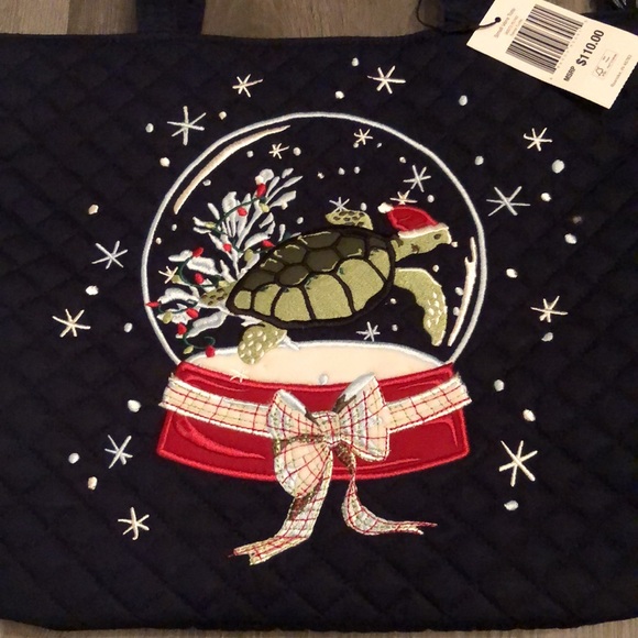 Vera Bradley Small Vera Tote Quilted Navy Recycled Cotton Santa Turtle OS NWT - Picture 5 of 16